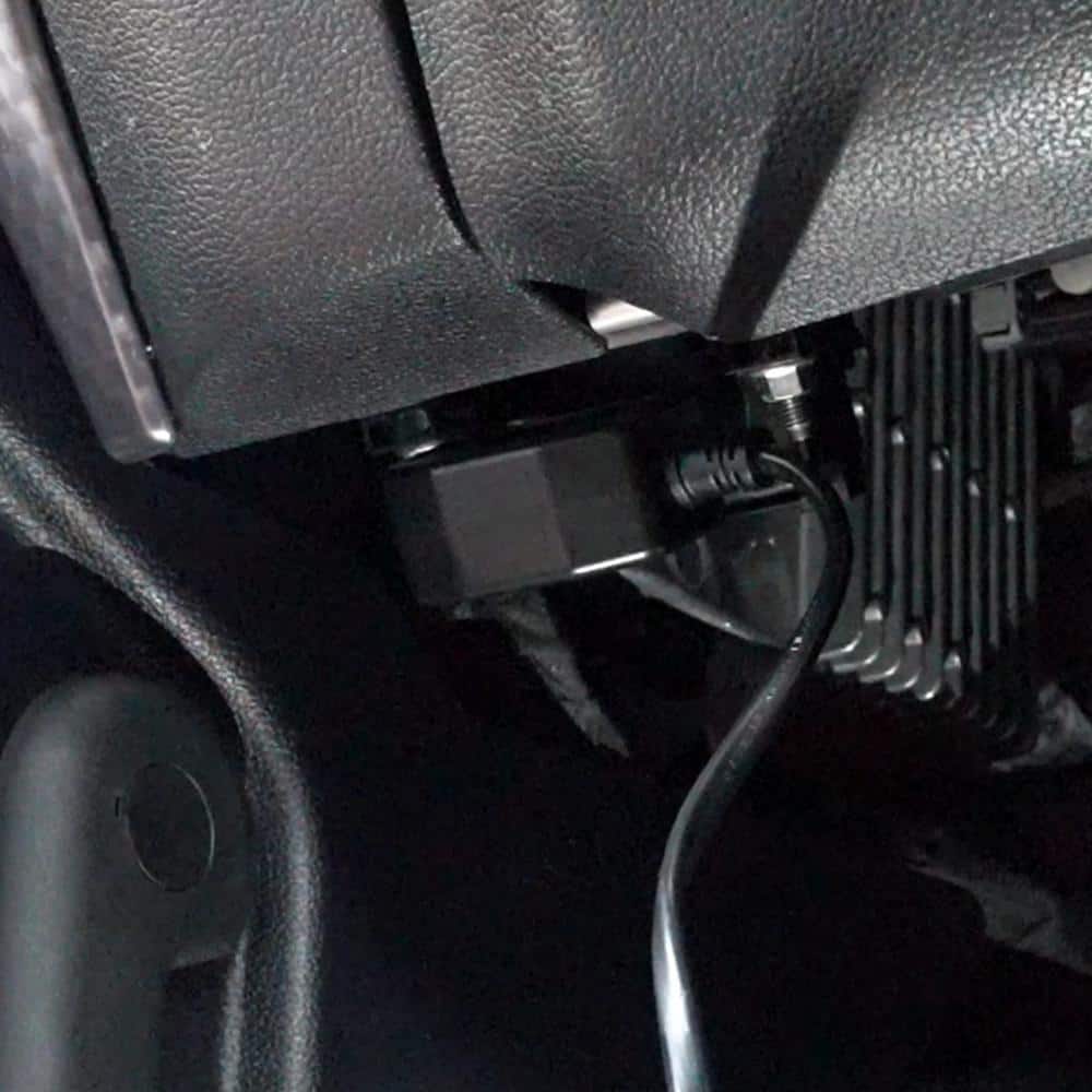 12V Auto Battery Maintainer Includes 20V x R 5AH Battery, DCB115 Charger - Hercitys