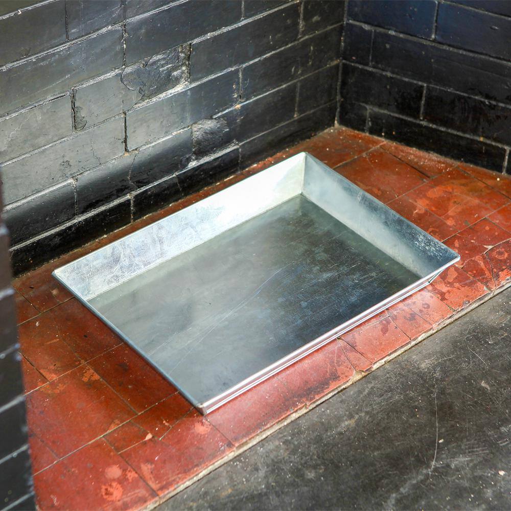 17 in. L Grey Steel Versatile Rectangular Ash Pan - Hercitys