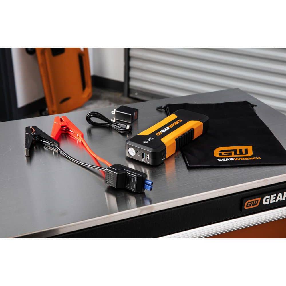 2500A 12-Volt Lithium Battery Jump Starter and Powerbank - Hercitys