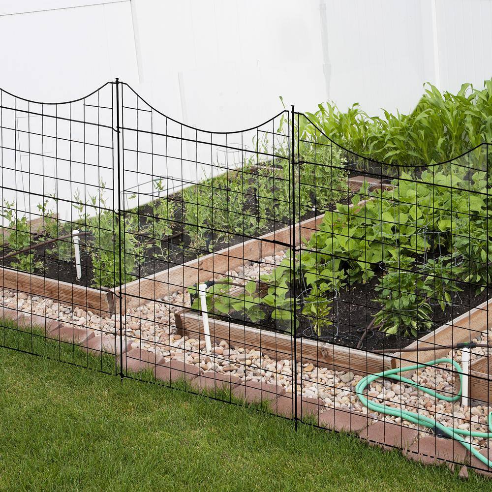 38.5 in. Iron Decorative Garden Decorative Border Fence 4-Panels and 1-Gate Fence Set - Hercitys