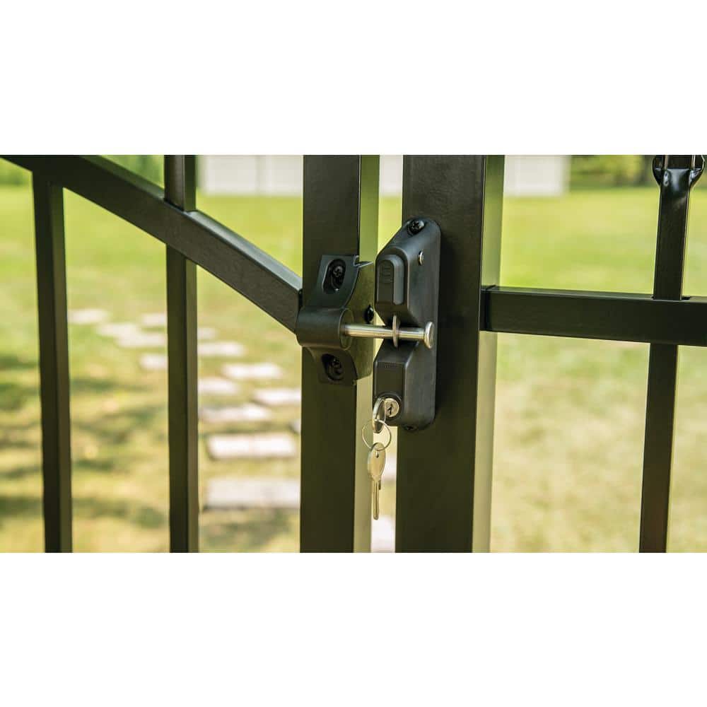 3.312 in. x 5.187 in. Black Nylon with Stainless Steel 1-Sided Key Locking Gravity Latch - Hercitys