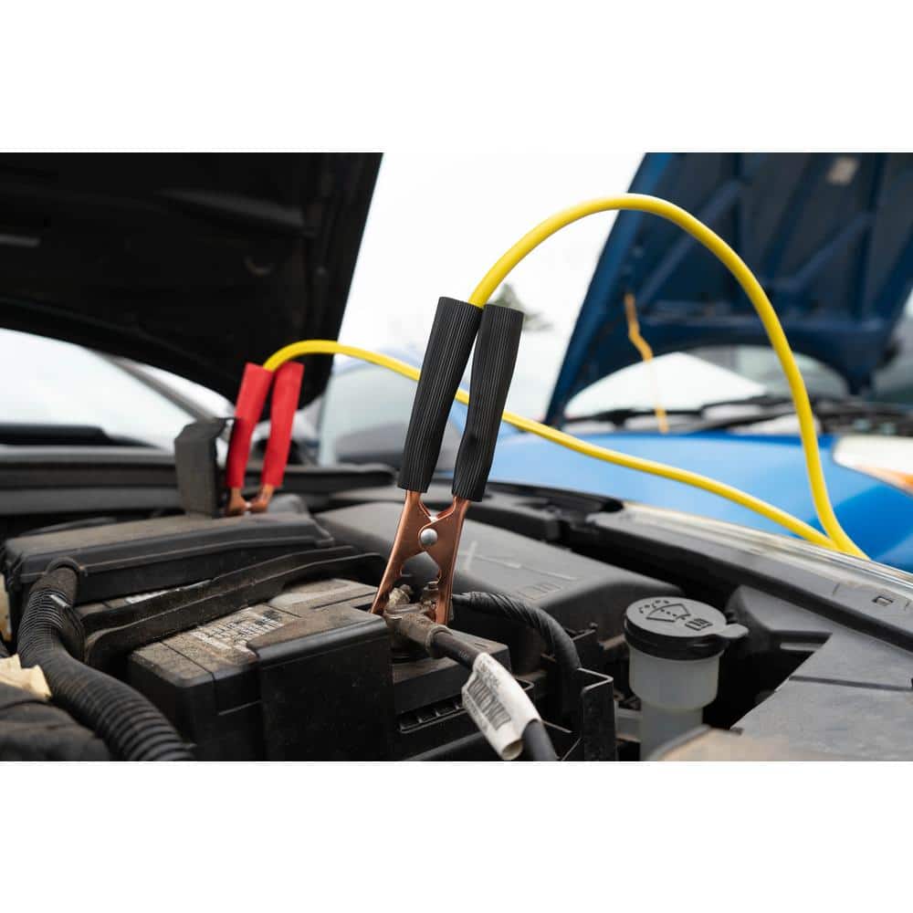 12 ft. 8-Gauge 200 Amp Yellow Booster Cables - Hercitys