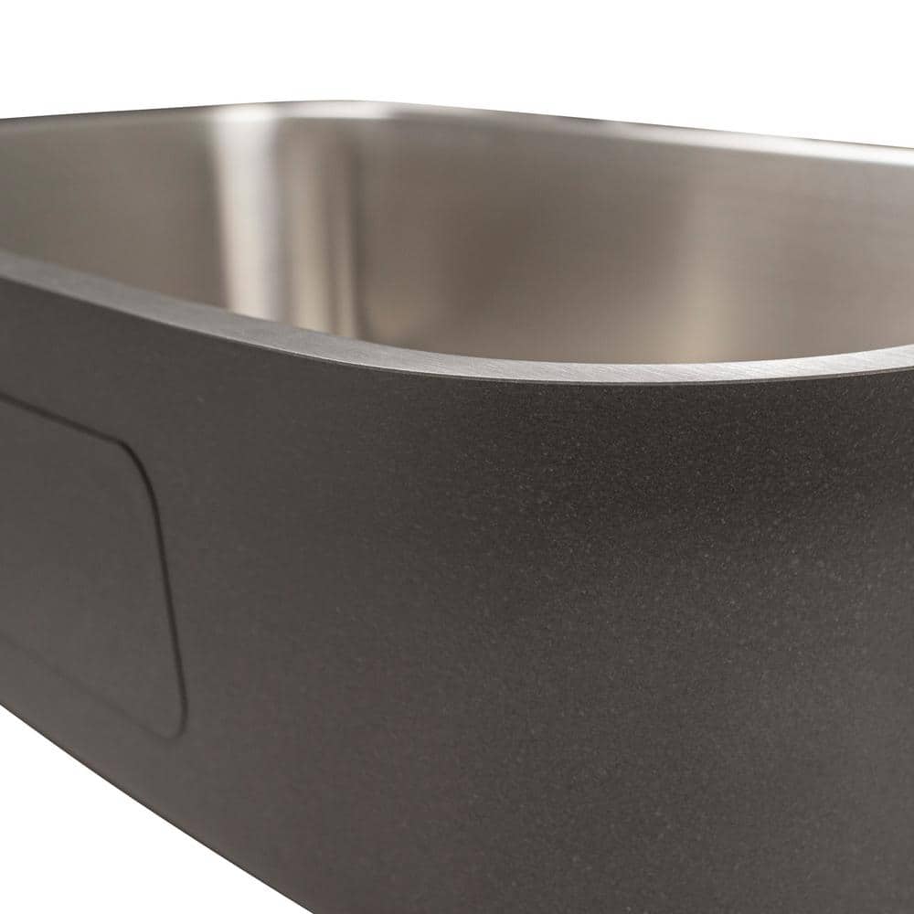 32 in. Undermount Single Bowl 18 Gauge Stainless Steel Kitchen Sink with Strainer - Hercitys