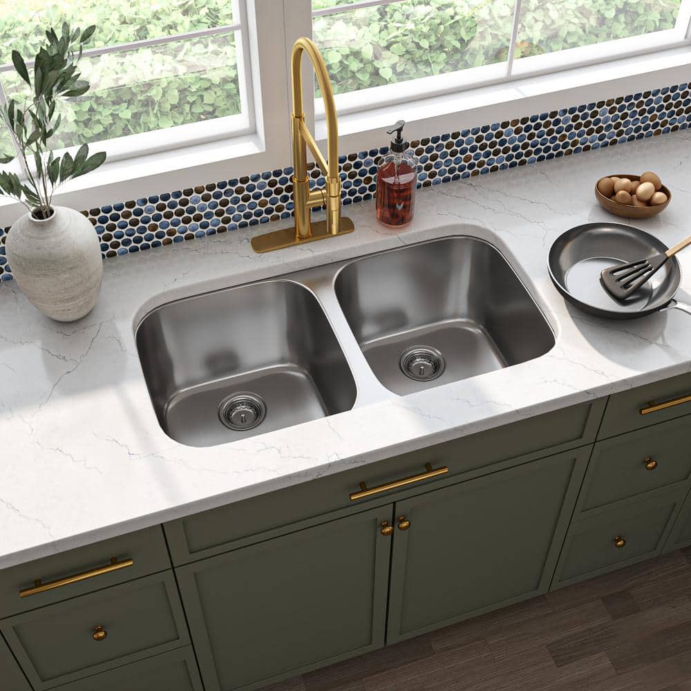 32 in. Undermount 50/50 Double Bowl Handcrafted 18 Gauge Satin Stainless Steel Kitchen Sink with Strainer - Hercitys