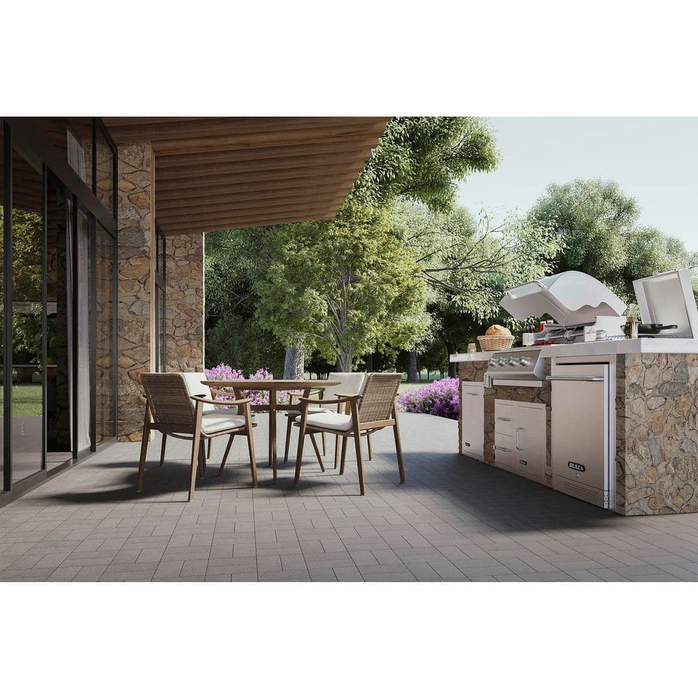 4 in. x 8 in. Pavers with Grid 16 in. x 16 in. x 1.75 in. Charcoal Composite (1 unit / 1.78 sq. ft.) - Hercitys