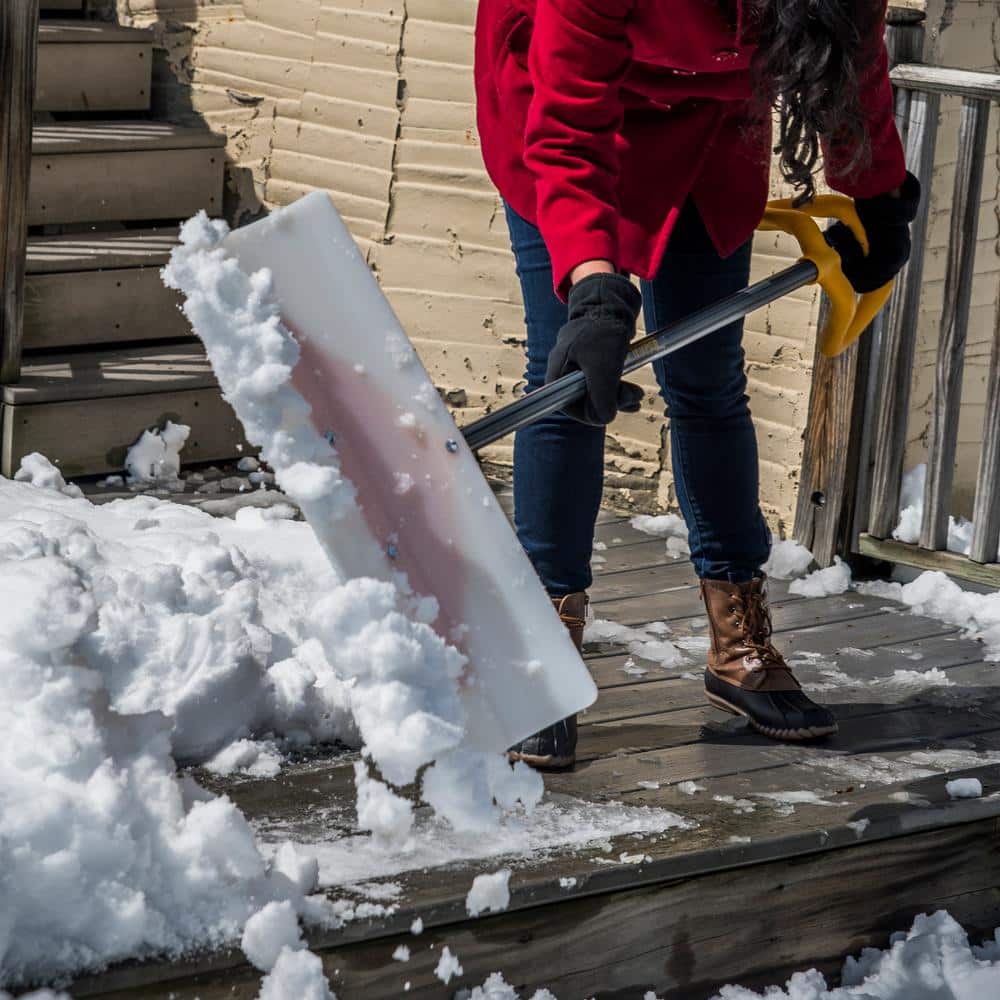 24 in. Industrial Grade Snow Pusher with Versa Grip - Hercitys