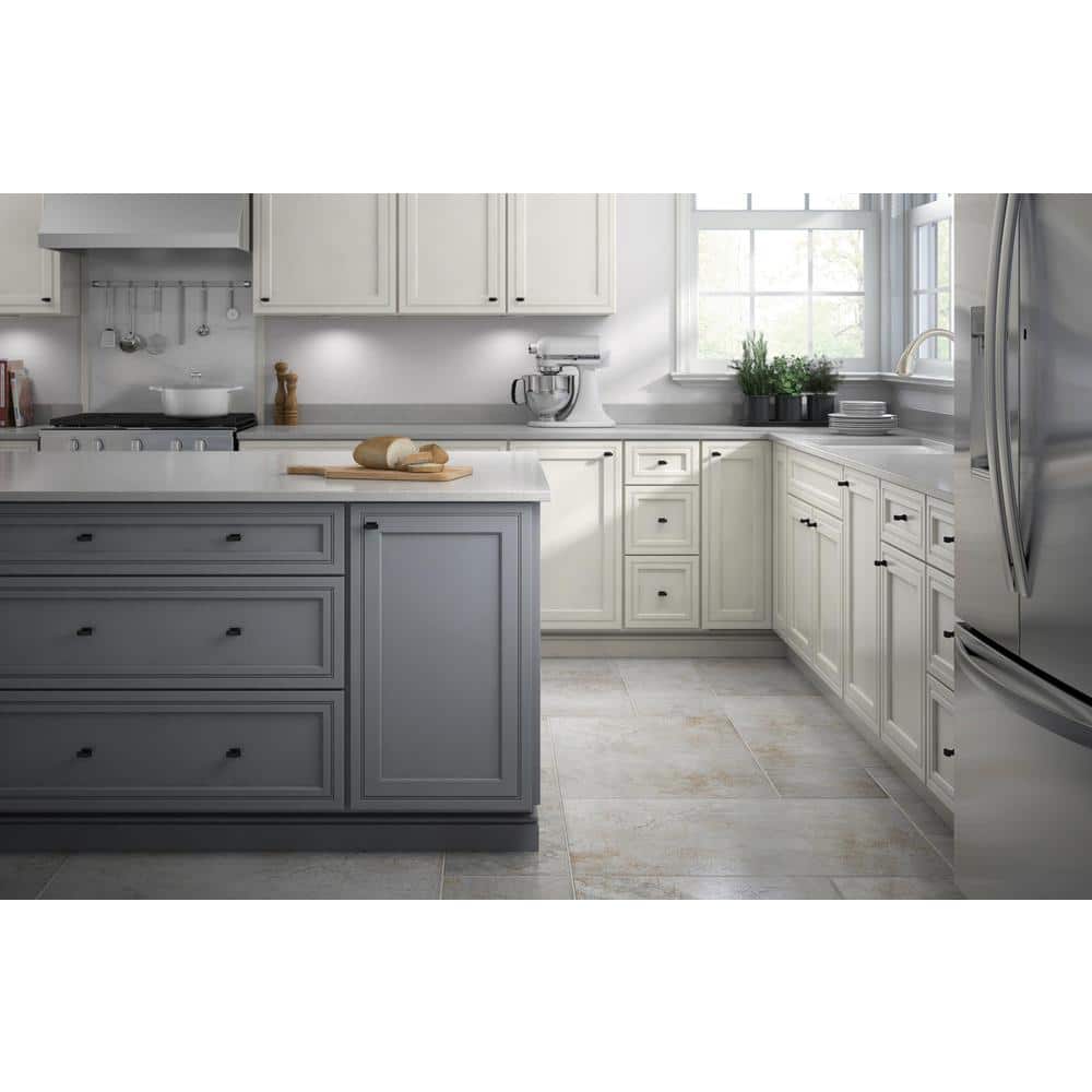 12-Pack Classic Edge 1-3/8in. (35 mm) Classic Matte Black Cabinet Knob - Hercitys