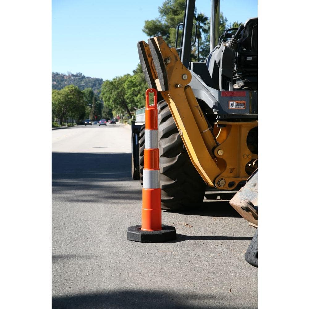 15 lb. Black Rubber Stackable Channelize Base - Hercitys