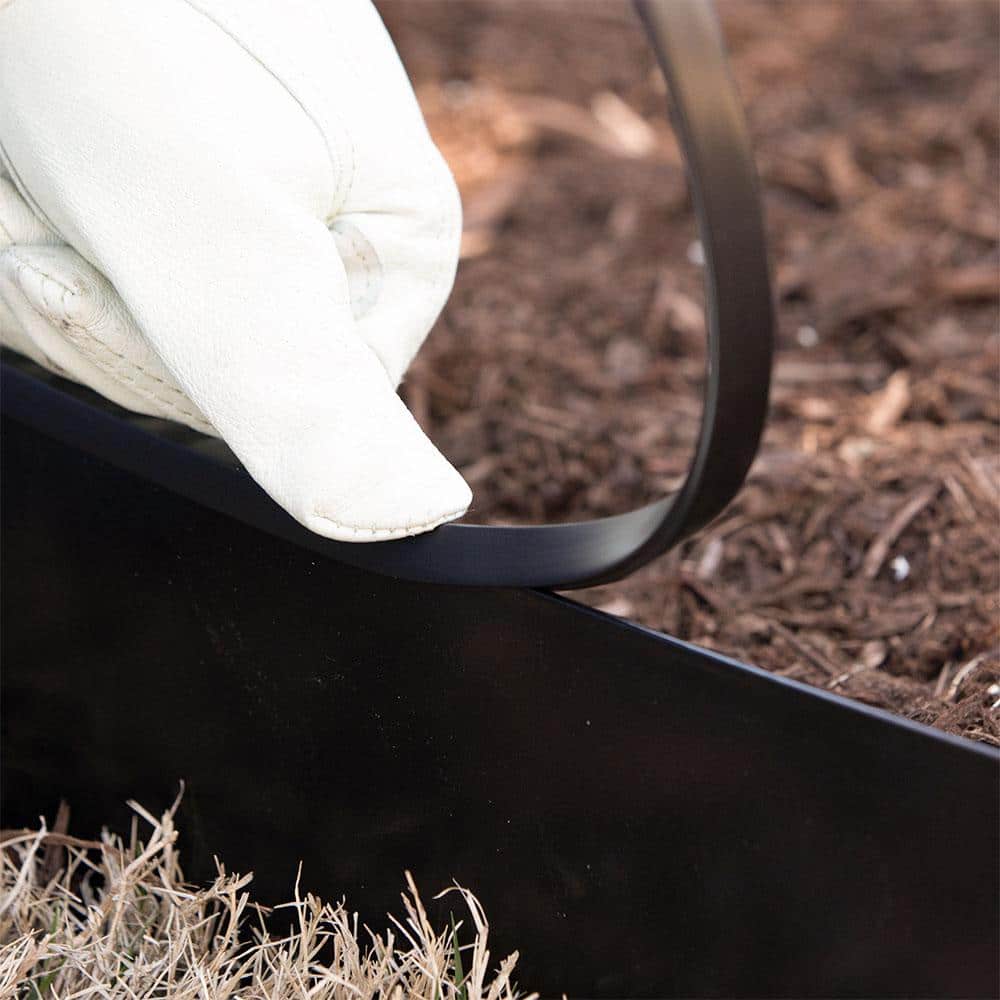 25 ft. Black Vinyl Trim Cap Edging - Hercitys
