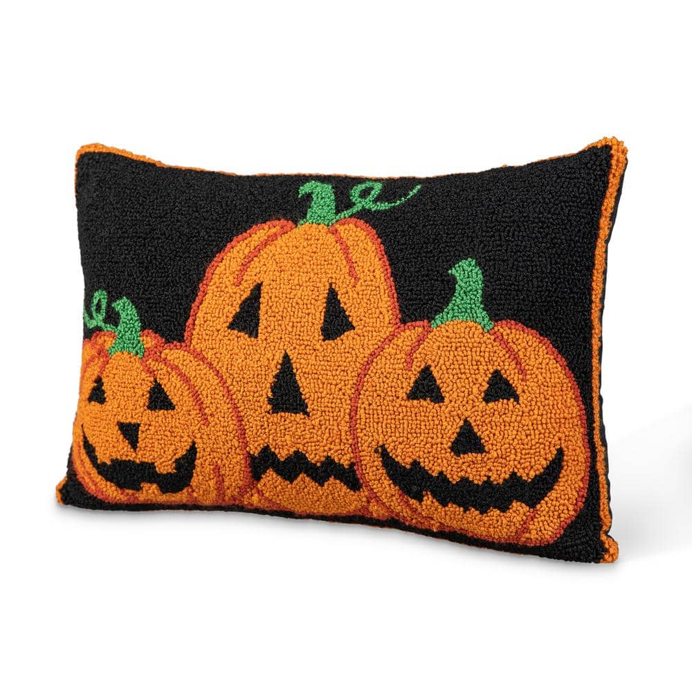 18 in. L Hooked Halloween Pumpkins Pillow - Hercitys