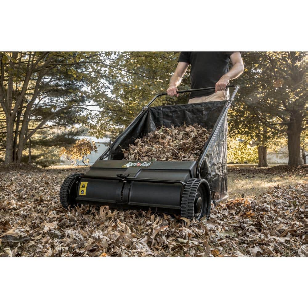 26 in. Push Lawn Sweeper - Hercitys
