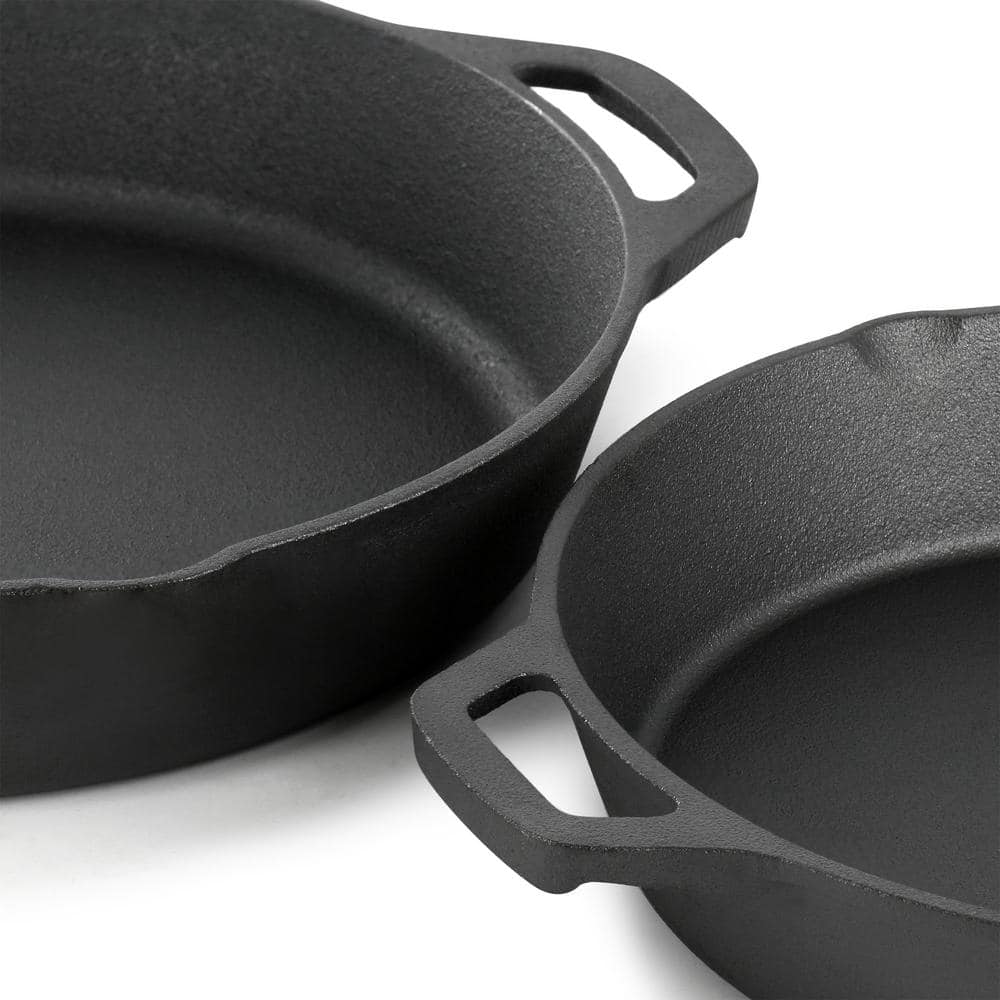 13-Piece Cast Iron Skillet Set with Tempered Glass Lids and Silicone Holders - Hercitys