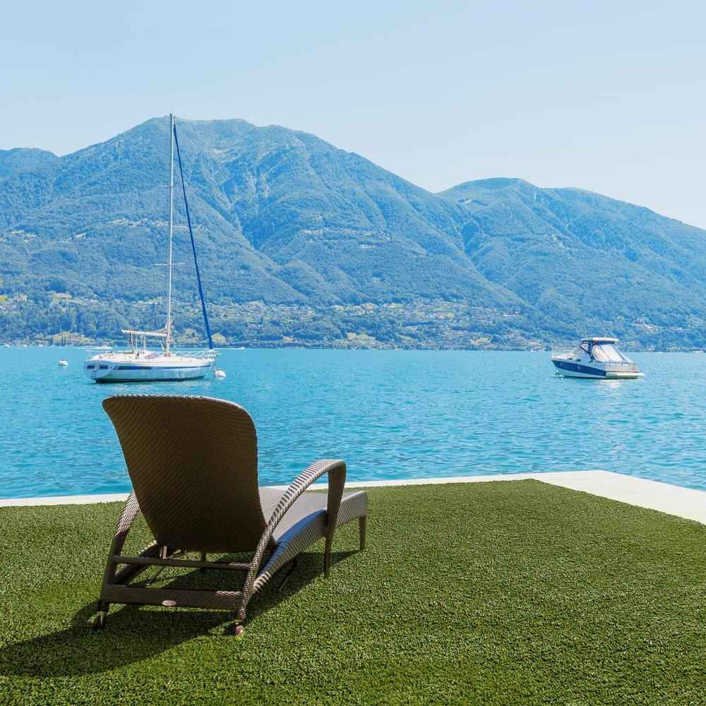 56 oz. 5 ft. x 7 ft. Field/Olive Green Artificial Grass Rug - Hercitys