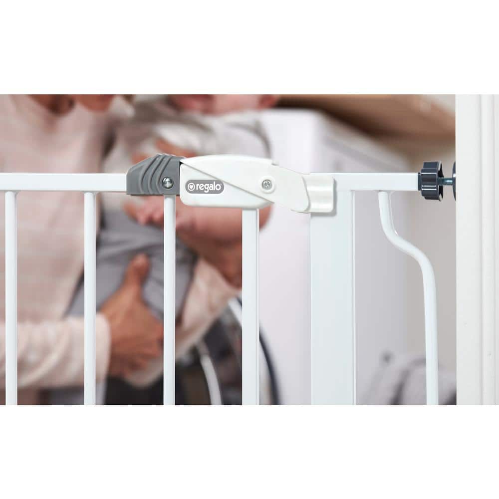 30″ Easy Step Metal Walk-Through Gate - Hercitys