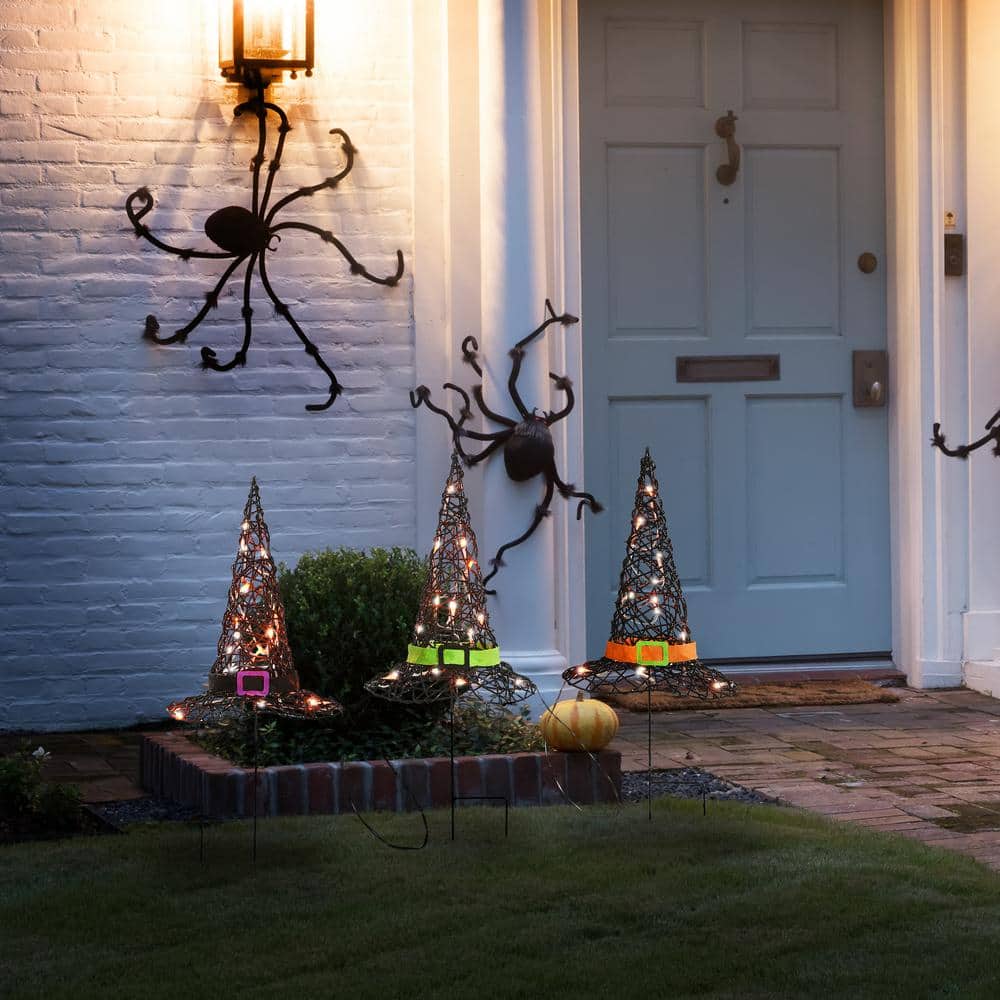 23 in. Pre-Lit Black Witch’s Hat Garden Stakes with Battery Operation - Hercitys