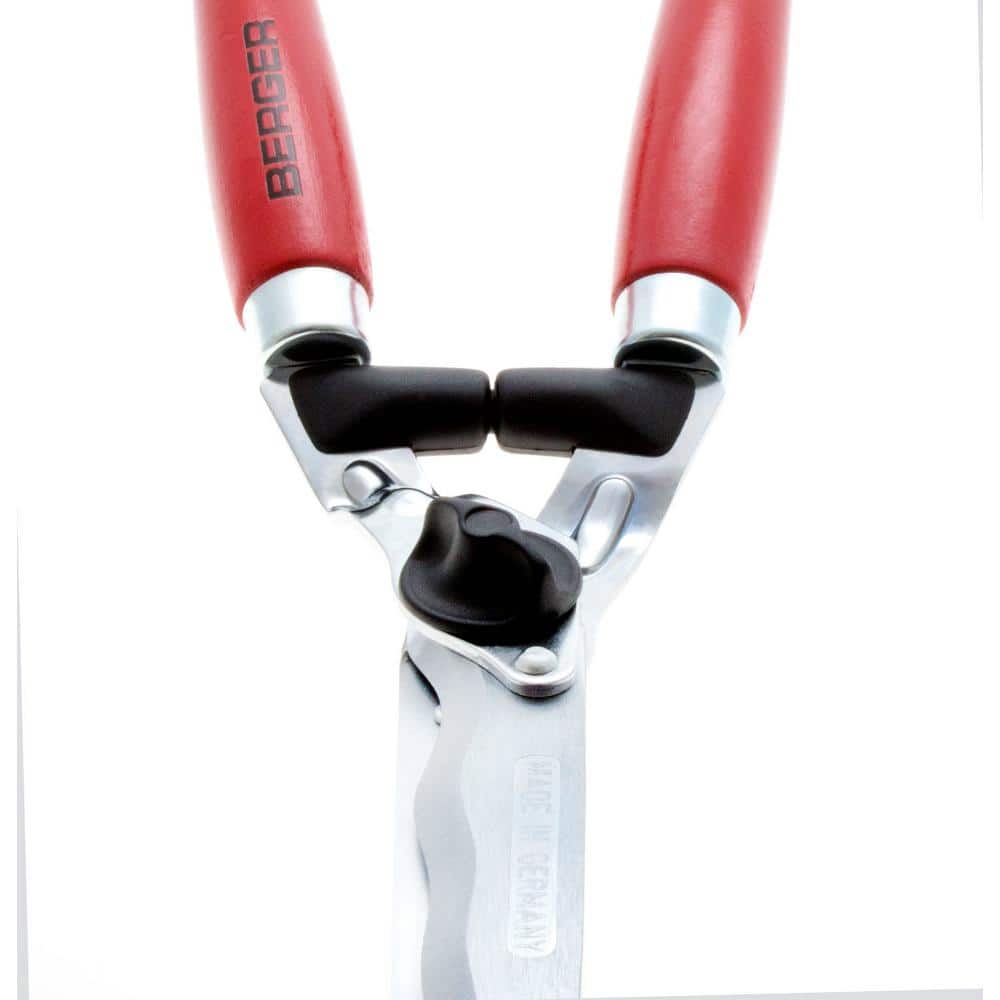 24 in. x 12 in. Hedge Wavy Blade Shear, Wood Handles - Hercitys