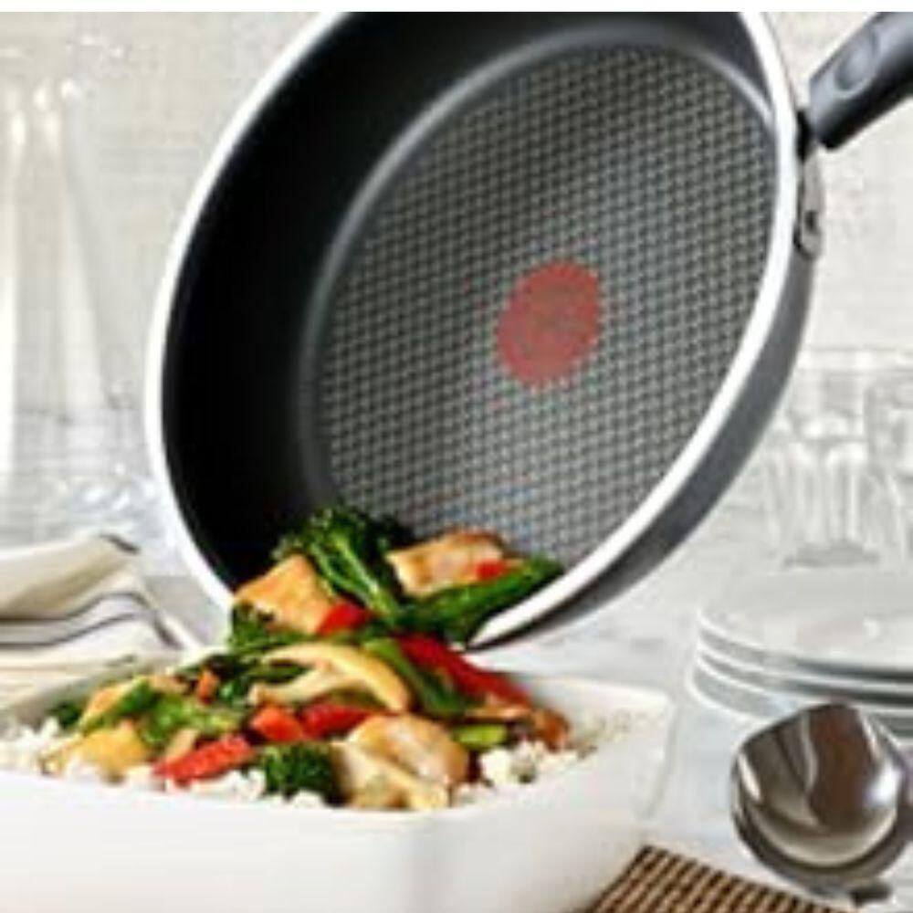 2 Piece: 8 and 10.5 Inch Aluminum Non-Stick Fry Pan Set, Nonstick Frying Pans, Skillets, Dishwasher Safe, Black - Hercitys