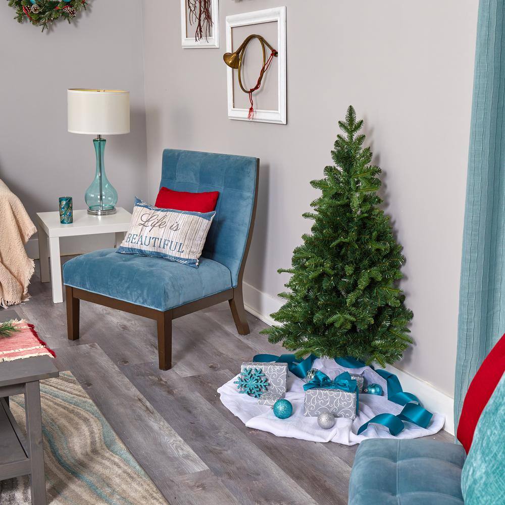 4 ft. Green Pre-Lit LED Grand Teton Spruce Flat Back Artificial Christmas Tree with 90 Clear Lights - Hercitys