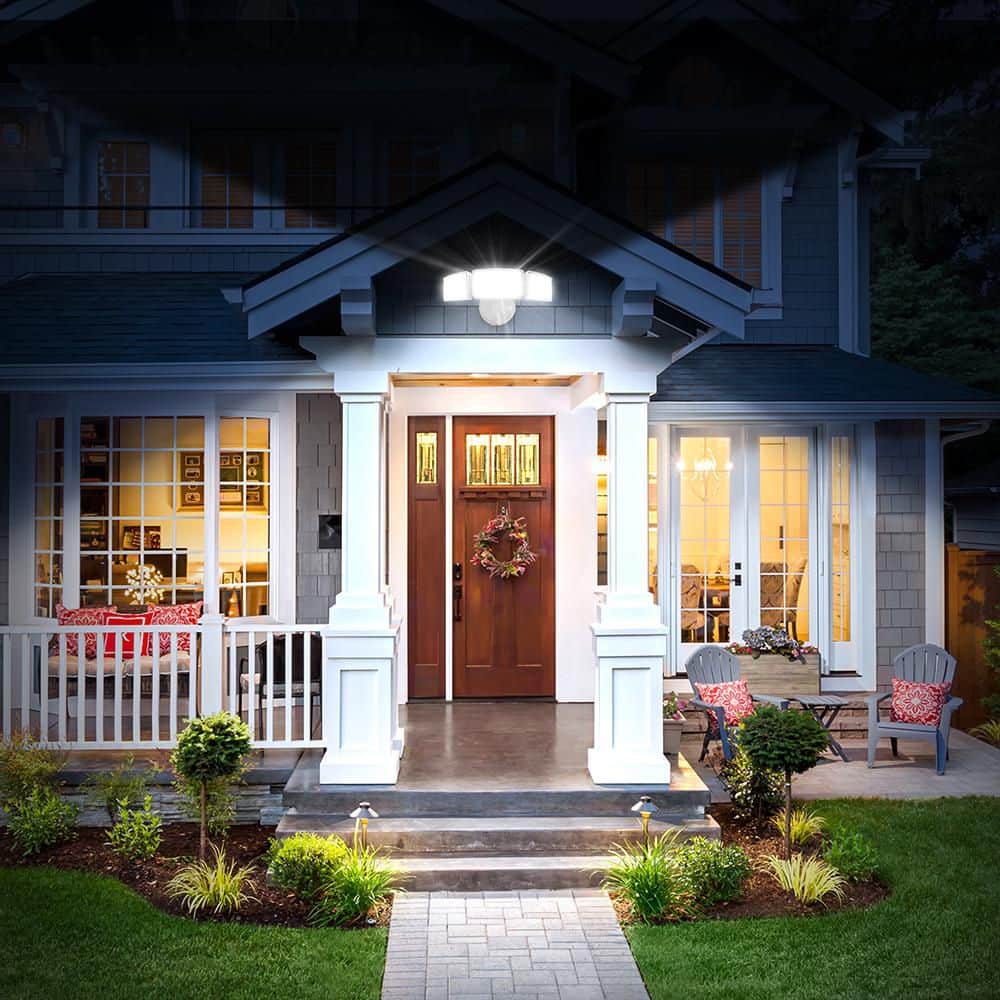 425-Watts equivalent 8000-lumens 320° White Motion Sensing Integrated LED Flood Light - Hercitys