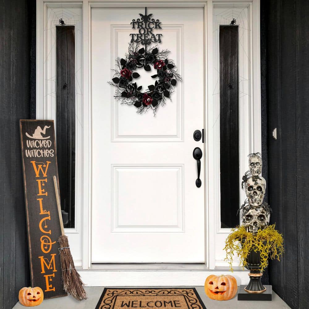 32 in. Pre-Lit Halloween Skull Tower - Hercitys