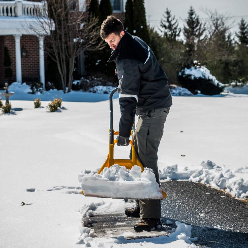 43 in. Aluminum Handle 26 in. Poly Blade SnoBoss Snow Shovel - Hercitys
