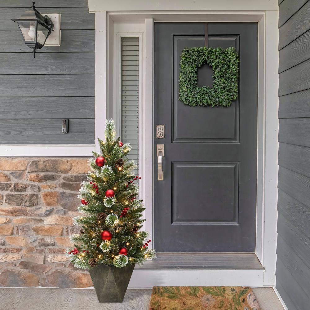 4 ft. Prelit Potted Artificial Christmas Tree - Hercitys