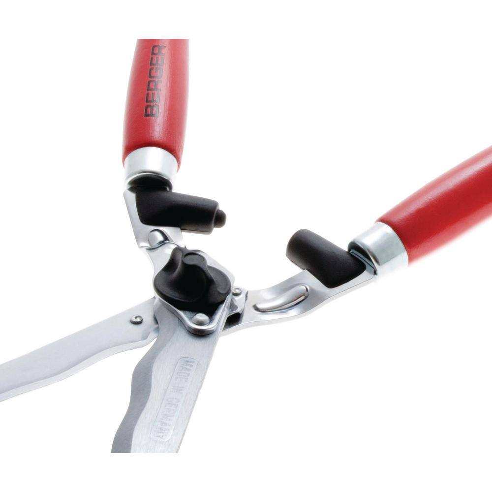 24 in. x 12 in. Hedge Wavy Blade Shear, Wood Handles - Hercitys