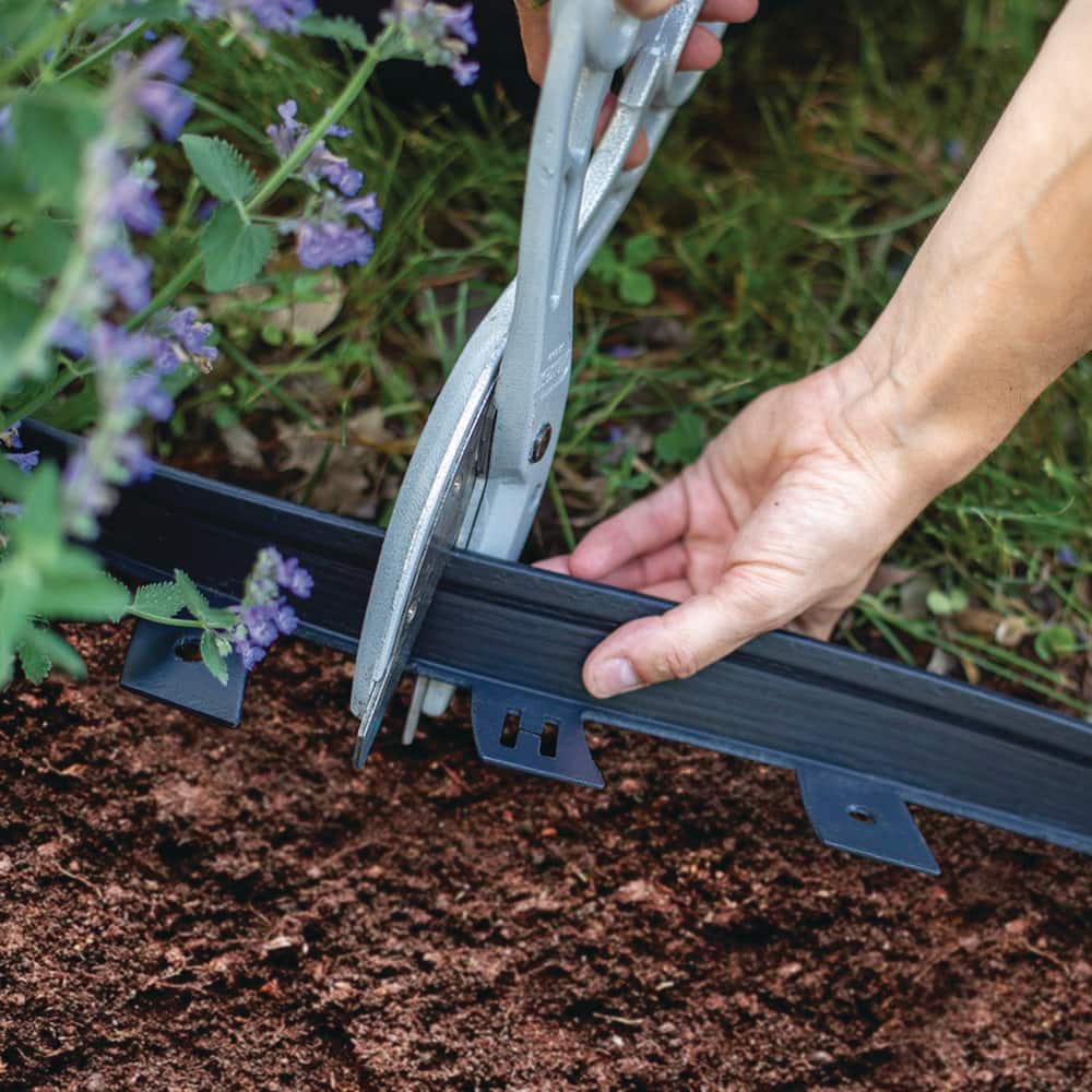 50 ft. x 1.5 in. No Dig Black Plastic Edging Landscape Kit Dig-Free - Hercitys