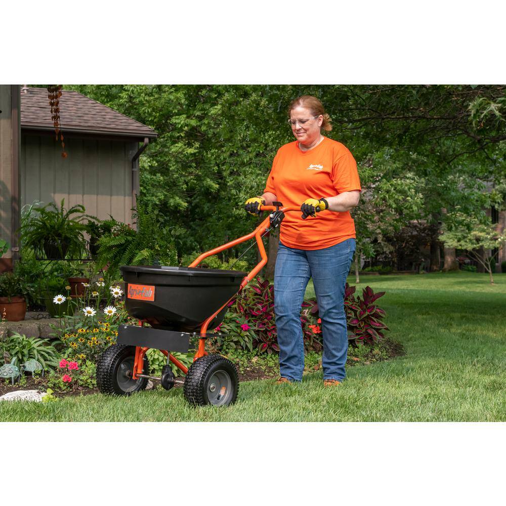 17,500 sq. ft. Coverage Push Broadcast Spreader - Hercitys