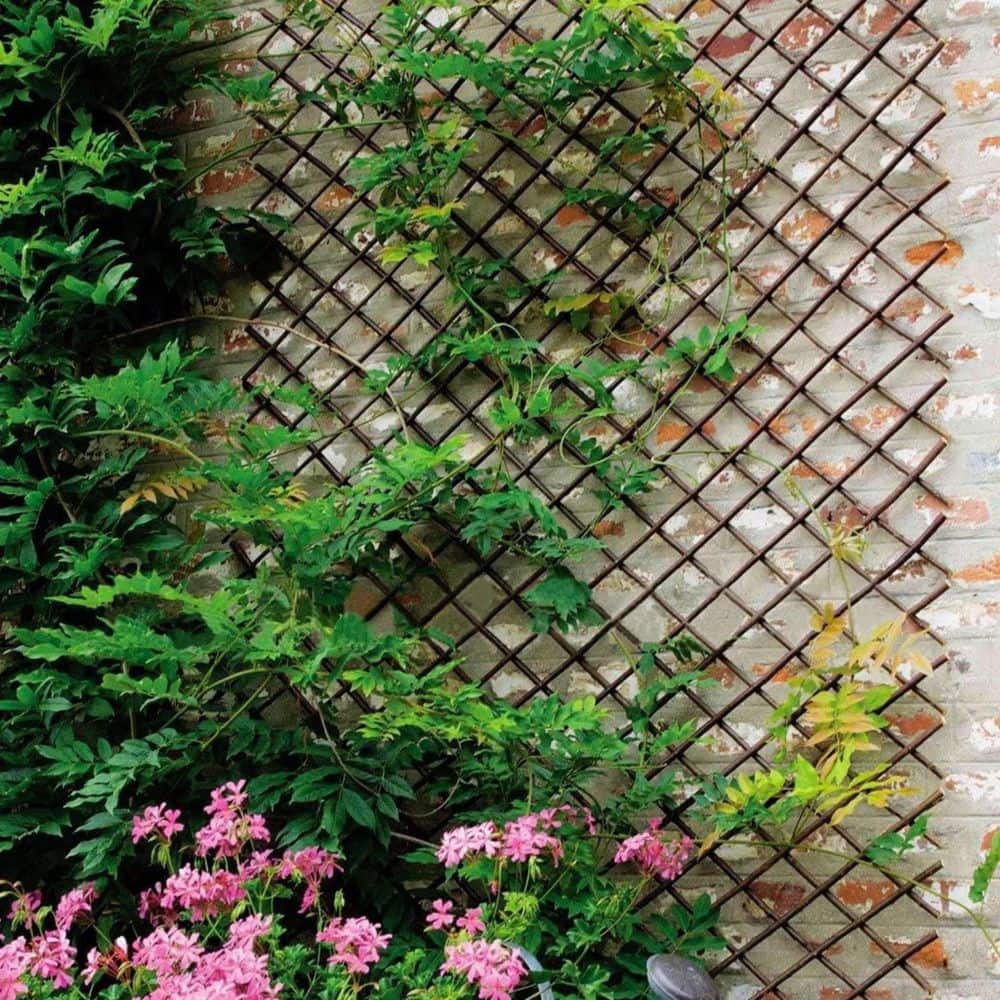 36 x 92in. Nature Willow Expandable Trellis Fence - Hercitys