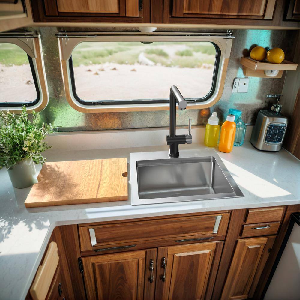 15 in. Drop-In/Undermount Single Bowl Chrome Stainless Steel Kitchen Sink with Cutting Board - Hercitys