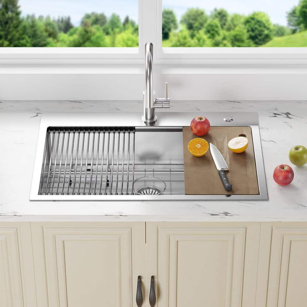 33 in. Drop-In/Undermount Single Bowl 16 Gauge Silver Stainless Steel Kitchen Sink with Cutting Board - Hercitys