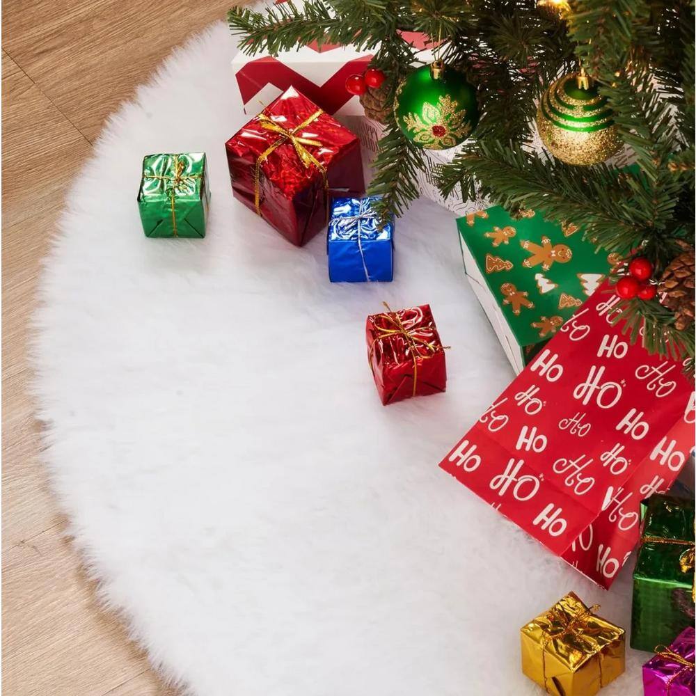 4 ft. L White Faux Fur Christmas Tree Skirt - Hercitys