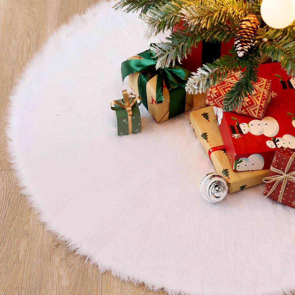 4 ft. L White Faux Fur Christmas Tree Skirt - Hercitys