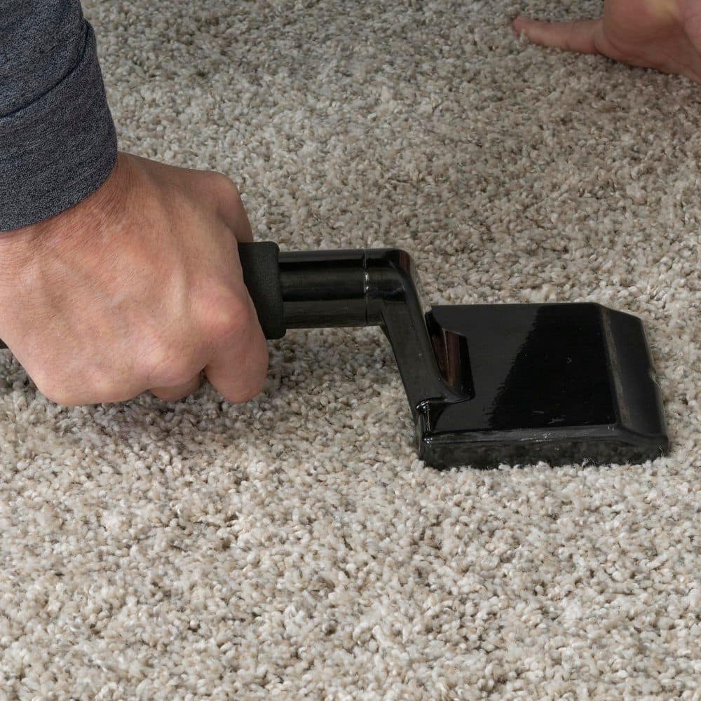 4-1/8 in. Wide Economy Knee Kicker - Hercitys