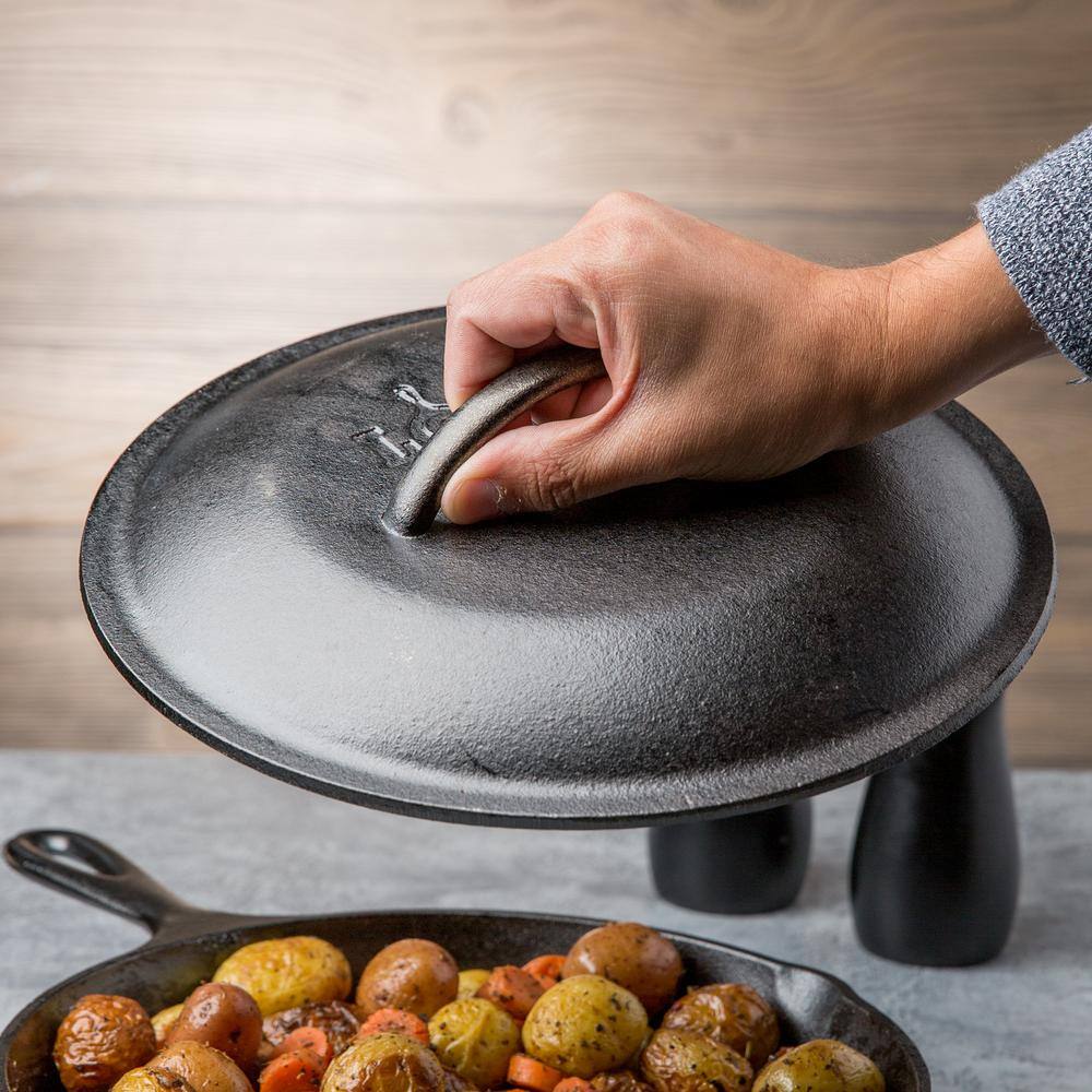 10.25 in. Cast Iron Lid - Hercitys