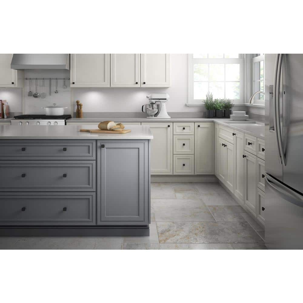 (10-Pack) Parow 1-1/8 in. (29 mm) Classic Matte Black Square Cabinet Knobs - Hercitys