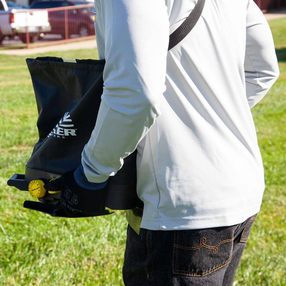 25 lbs. Bag Spreader with Material Viewing Window and Easy Calibration System - Hercitys