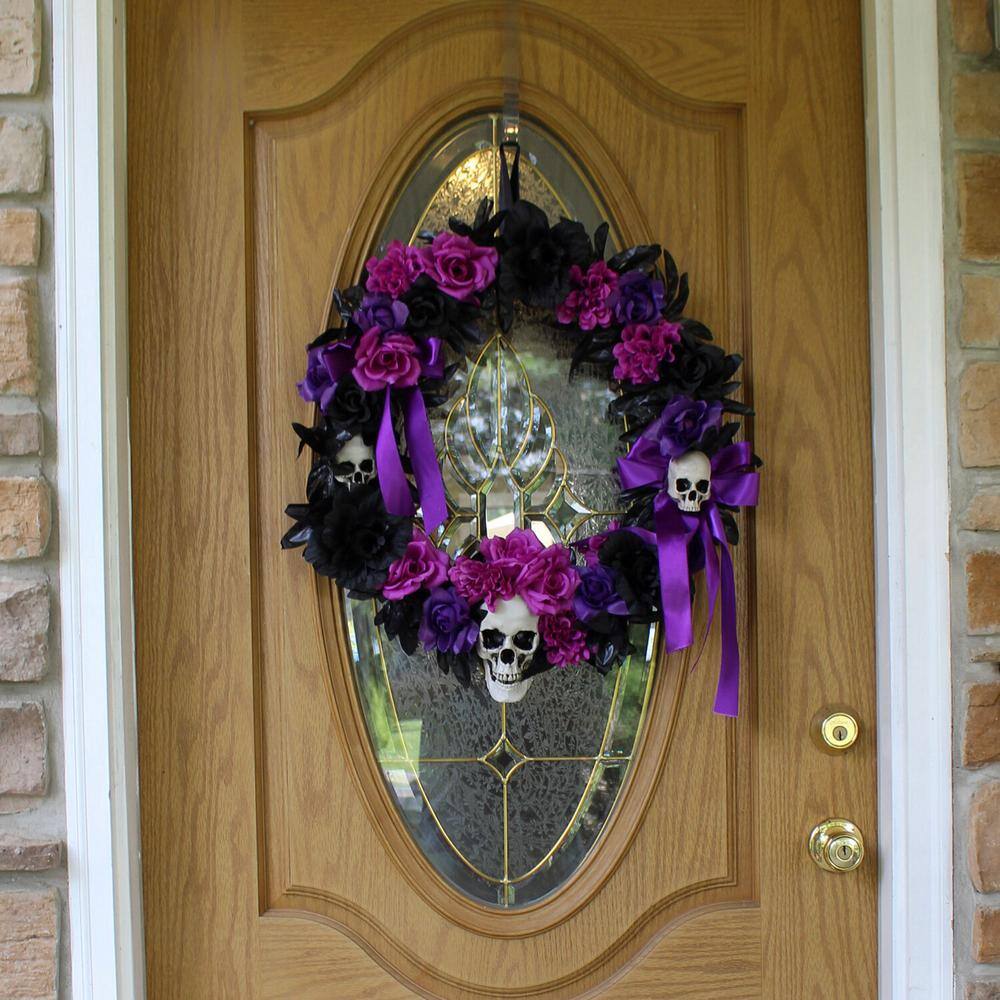 22 in. Halloween Wreath with Flowers and Skulls - Hercitys