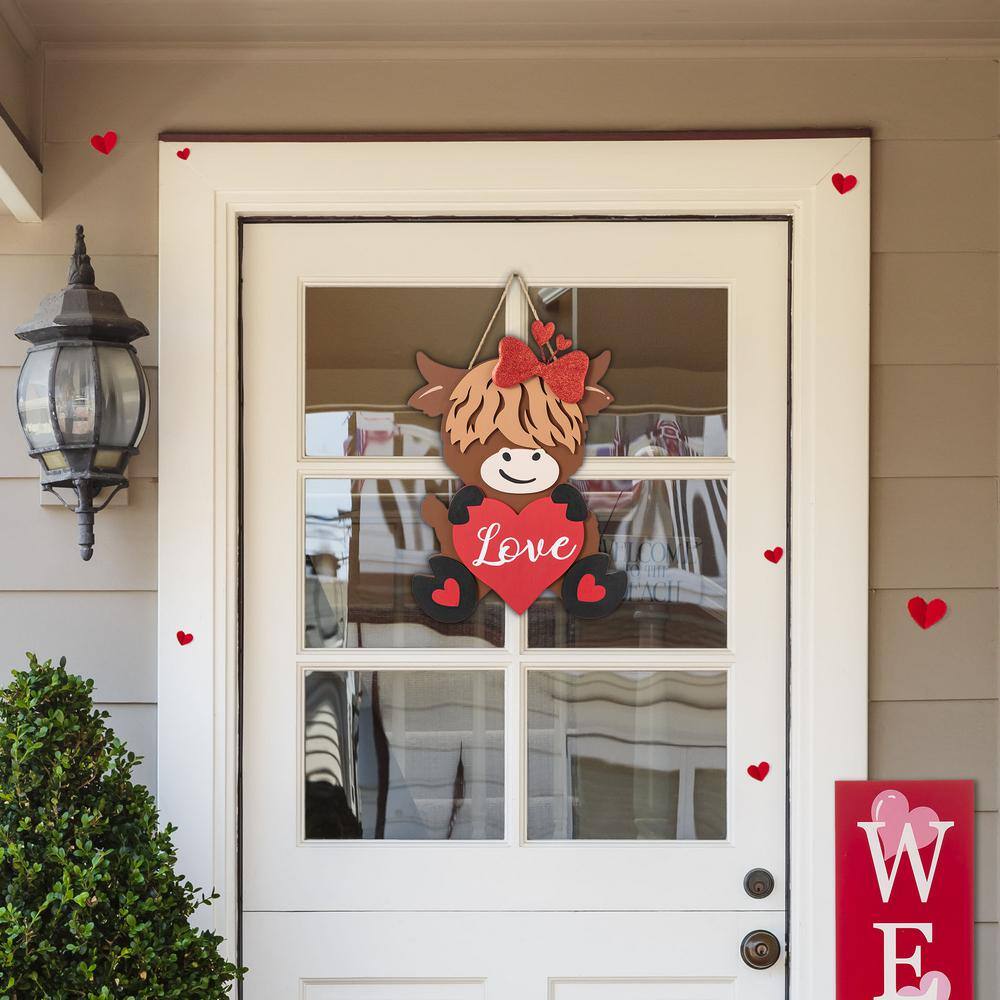 18 in. H Valentine’s Wooden Highland Cow with Heart Door Hanger - Hercitys