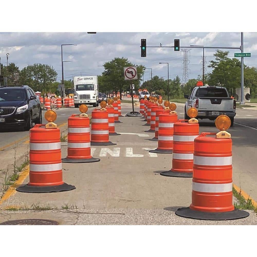 4 in. Commander Traffic Drum with 4 Engineer Grade Bands of Sheeting - Hercitys