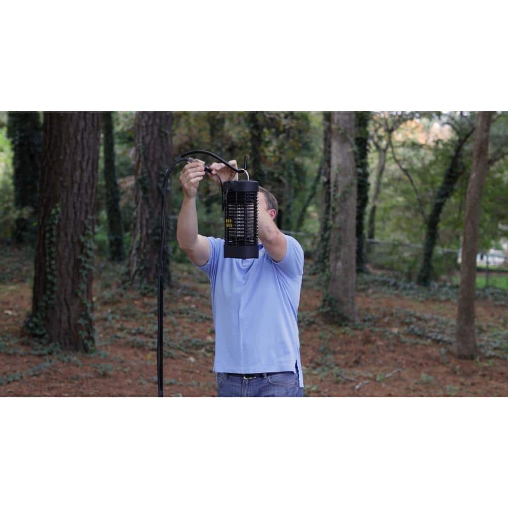 2000-Volt 1/2 acre Bug Zapper Insect Killer, Includes Black Flag Mosquito Octenol Lure - Hercitys