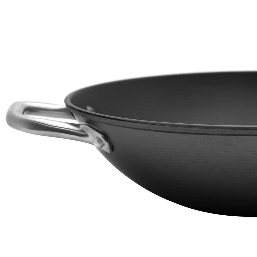 14 in. Light Cast Iron Pre-Seasoned Wok with Helper Handle - Hercitys
