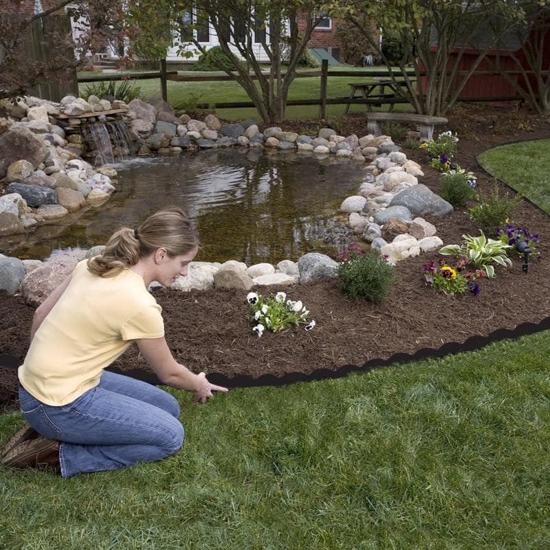 20 ft. x 2.25 in. Black Scalloped Polyethylene No-Dig Edging - Hercitys
