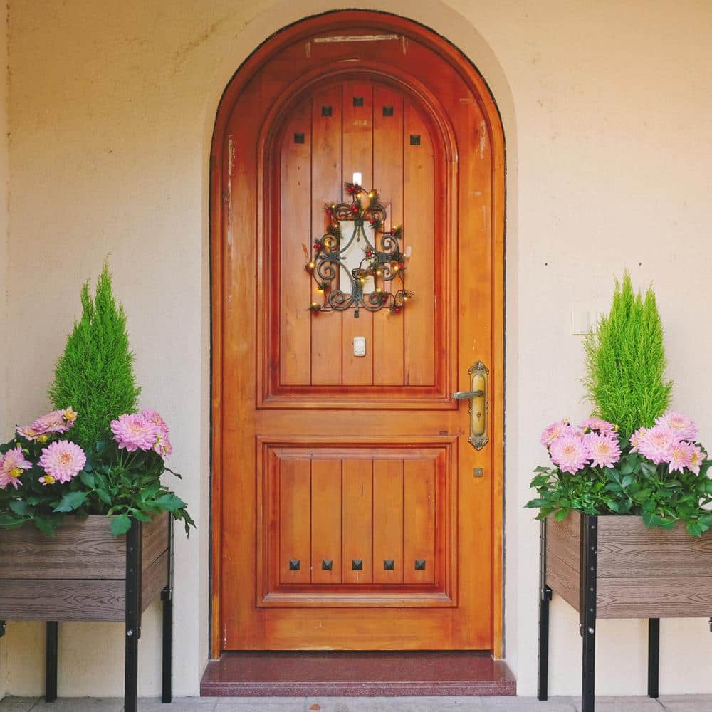 17 in. L x 19 in. W x 28 in. H Elevated Composite Planter Box - Hercitys