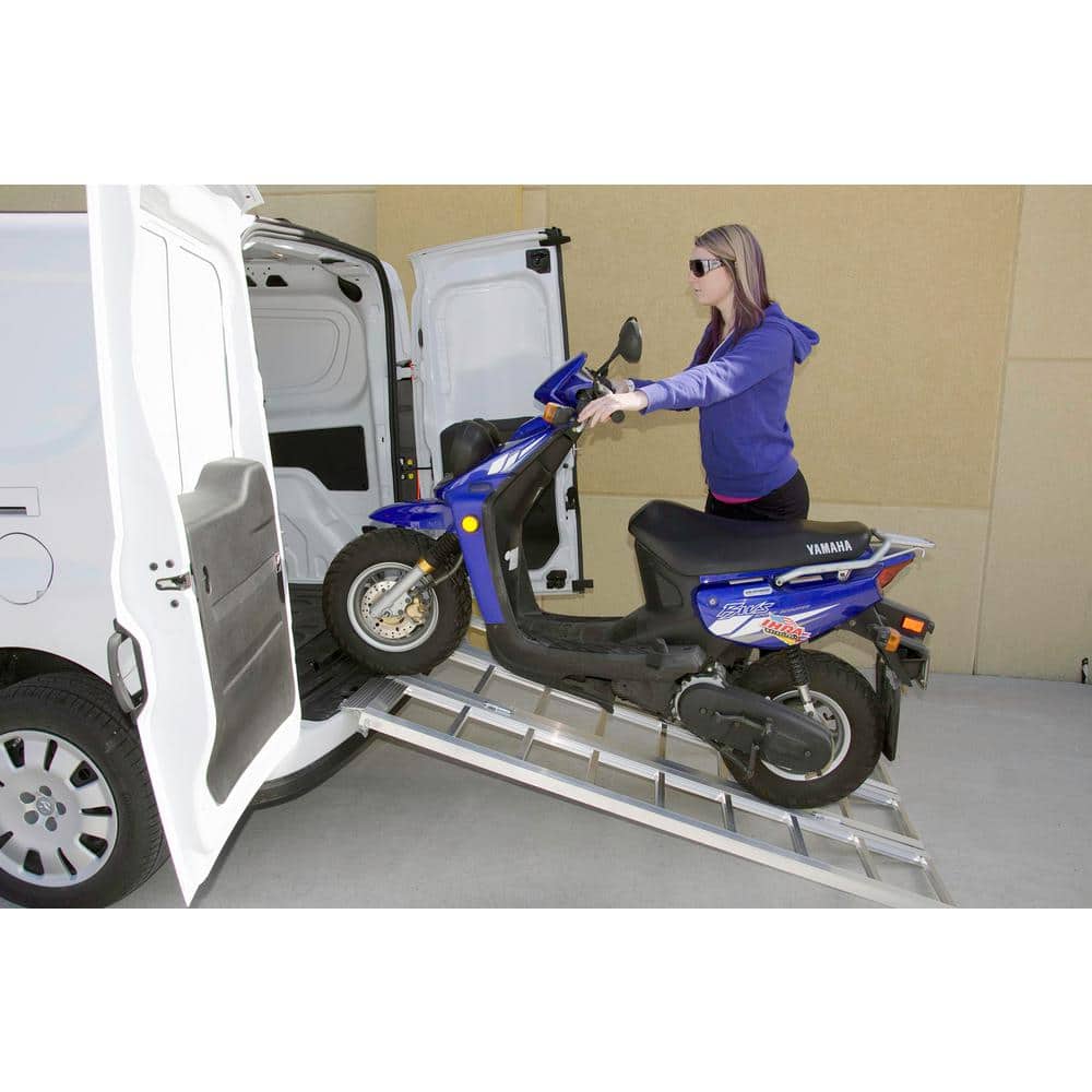 45 in. x 69 in. Aluminum Bi-Fold Ramp - Hercitys