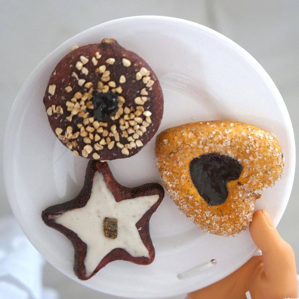 36 in. Christmas Baking Mrs. Claus with Apron, Christmas Cookies, Music and Motion - Hercitys