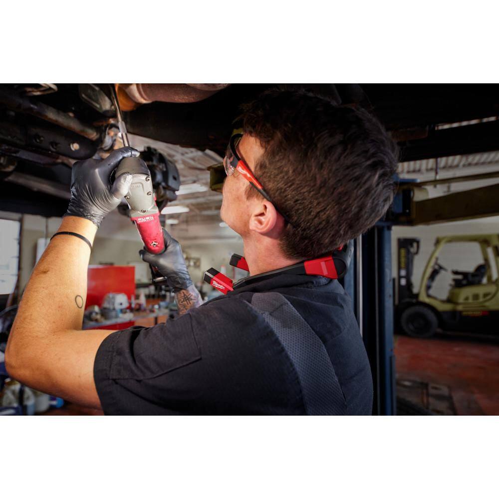 400 Lumens LED REDLITHIUM Rechargeable Neck Light and 550 Lumens LED Rechargeable Pivoting Flood Light - Hercitys