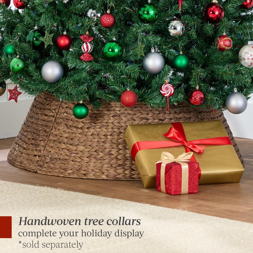 4.5 ft. Green Unlit Spruce Artificial Christmas Tree with Foldable Base - Hercitys