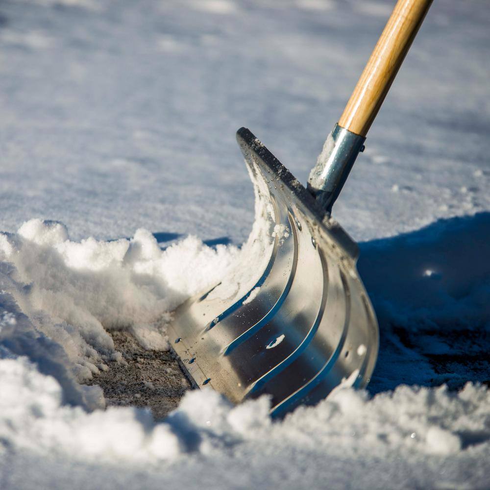 24 in. Aluminum Snow Pusher - Hercitys